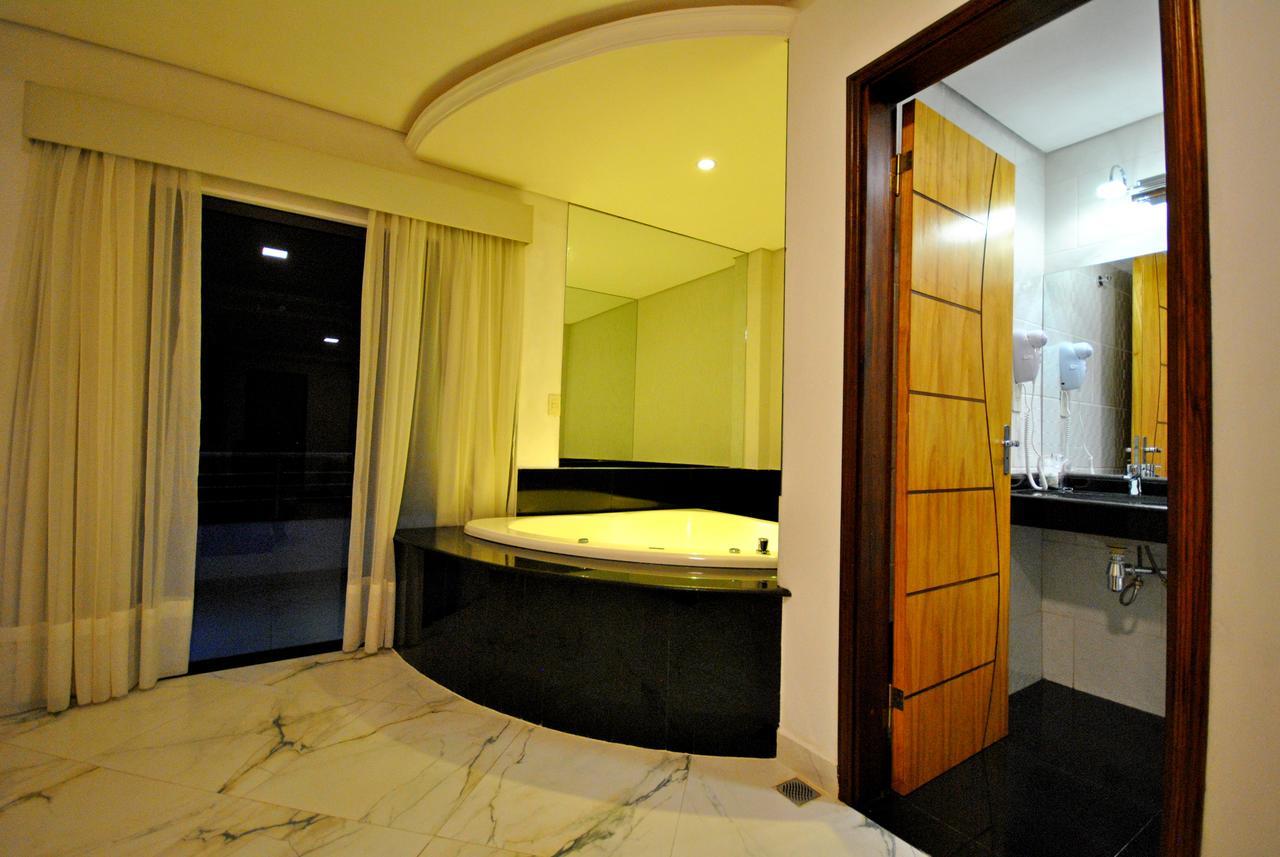 Deluxe Suite with Spa Bath